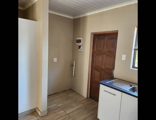 1 bed property to rent in GREENFIELDS